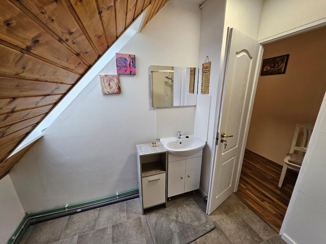 Апартаменти Pension Donaublick Grein 2 In Stifterstrasse19. Екстер'єр фото