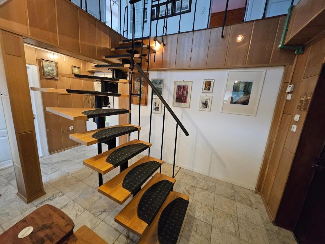 Апартаменти Pension Donaublick Grein 2 In Stifterstrasse19. Екстер'єр фото